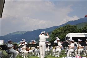 西原村地区福祉センターでの演奏１