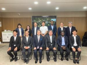 出席者の集合写真