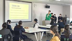 海外チャレンジ塾（プレゼンテーションの様子）