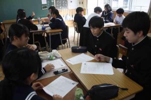 生徒話す様子Ⅱ