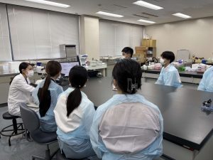微生物科学部