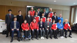 成績報告会記念写真