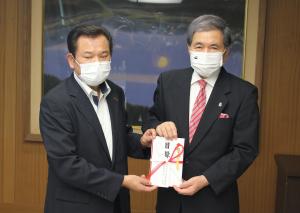 JA熊本経済連　応援品目録贈呈