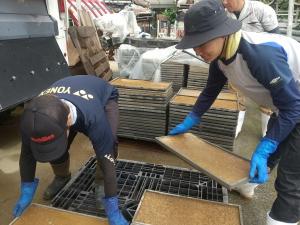 水稲育苗の準備作業の様子