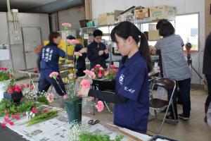 フラワー装飾特訓中1