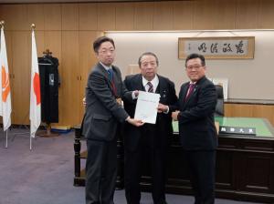 村上総務大臣