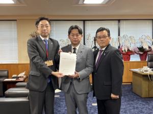 福岡厚生労働大臣